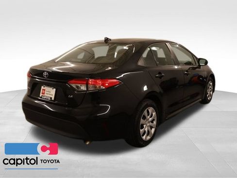 Certified 2024 Toyota Corolla LE FWD image 3