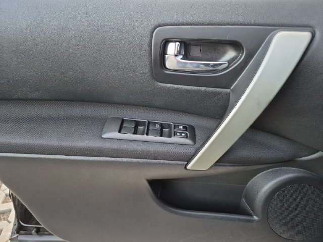 Used 2011 Nissan Rogue S AWD/4WD image 11