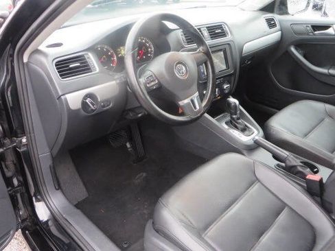 Used 2014 Volkswagen Jetta SE image 9
