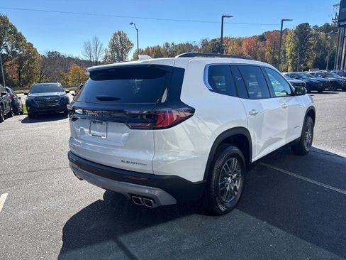 New 2026 GMC Acadia Elevation image 3