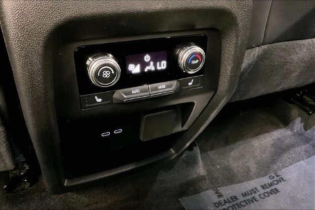Used 2024 GMC Acadia Denali AWD/4WD image 34