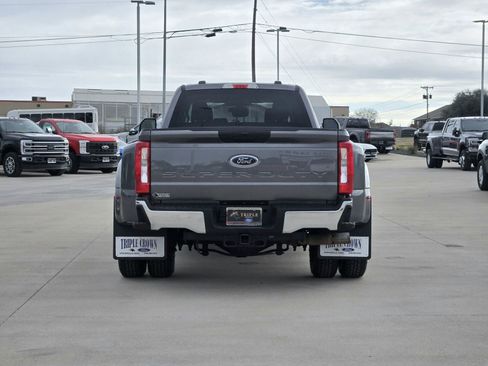Certified 2023 Ford F350 XLT image 8