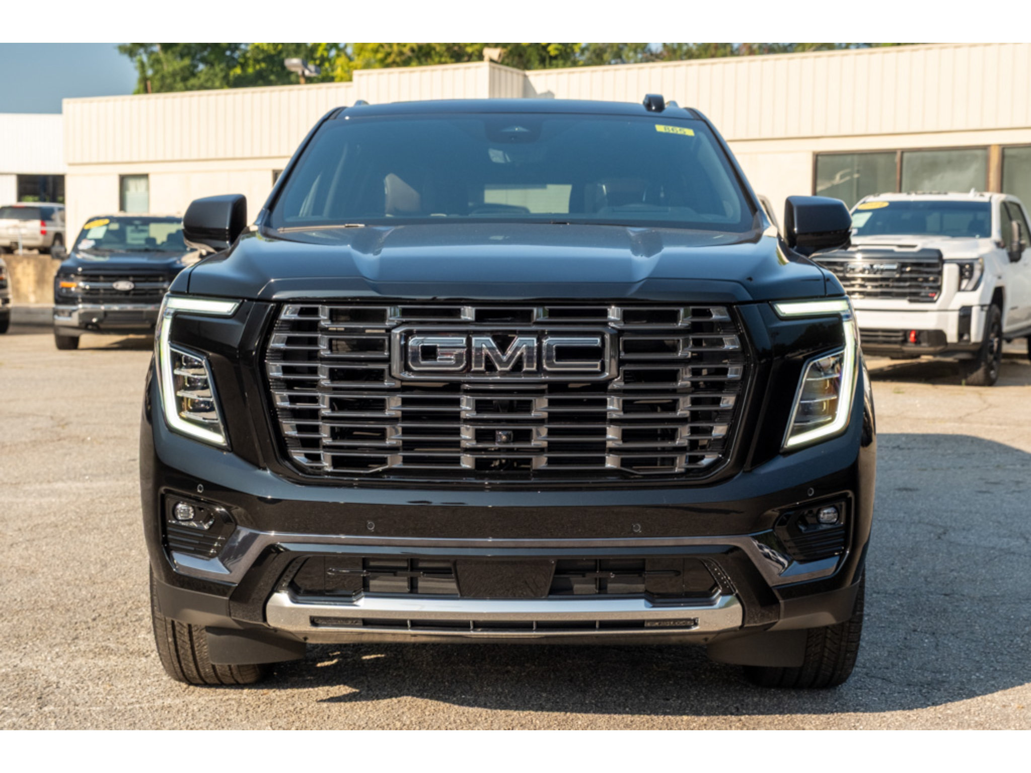 New 2026 GMC Yukon XL Denali Ultimate w/ LPO, Floor Liner Package AWD/4WD image 3
