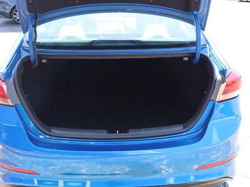 Used 2018 Hyundai Elantra SEL FWD image 8