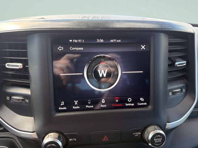 Used 2020 RAM 1500 Big Horn AWD/4WD image 17
