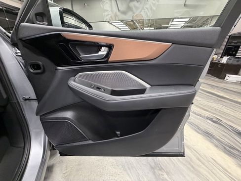 Used 2022 Acura MDX SH-AWD image 49