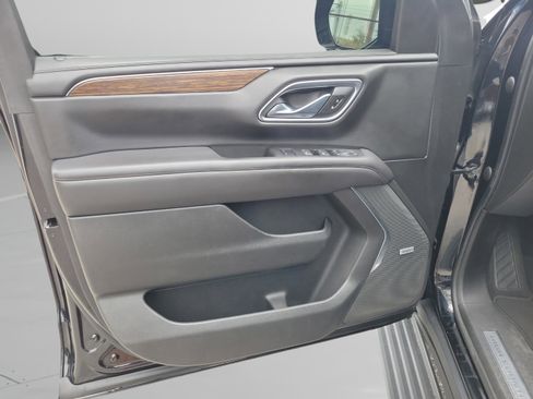 Used 2021 Chevrolet Tahoe High Country w/ Premium Package AWD/4WD image 6