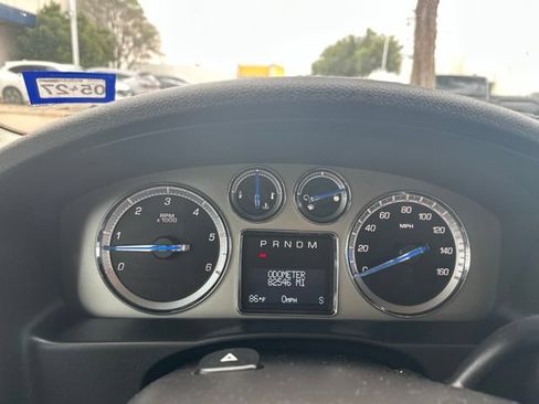 Used 2009 Cadillac Escalade AWD image 8