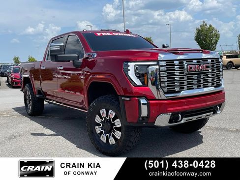 Used 2024 GMC Sierra 2500 Denali w/ Denali Reserve Package AWD/4WD image 1