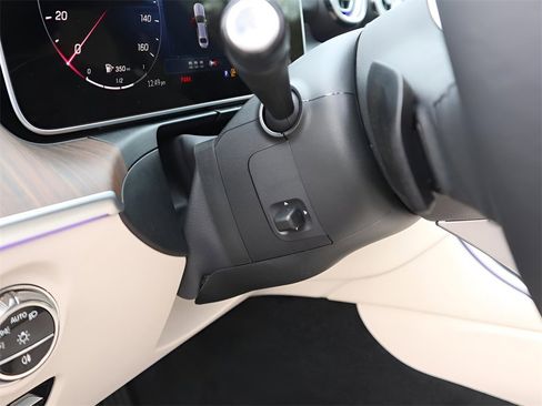 New 2026 Mercedes-Benz C 300 4MATIC Sedan image 34