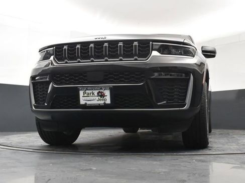 New 2026 Jeep Grand Cherokee L Limited AWD/4WD image 20