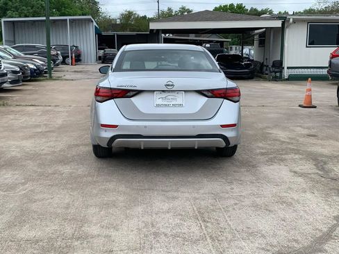 Used 2022 Nissan Sentra S FWD image 6