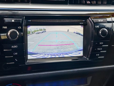 Used 2015 Toyota Corolla S image 29