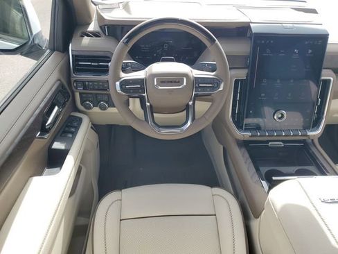 New 2026 GMC Yukon XL Denali w/ Denali Reserve Package image 27