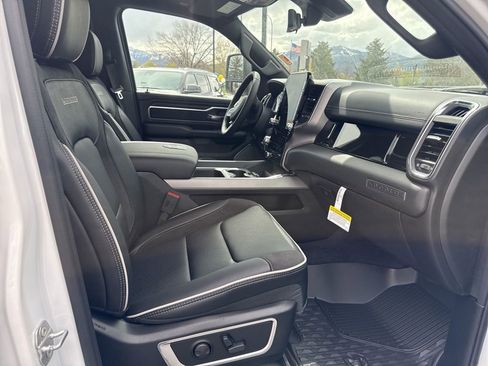New 2026 RAM 1500 Laramie AWD/4WD image 13