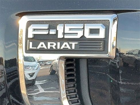 Used 2022 Ford F150 Lariat w/ Max Trailer Tow Package image 10