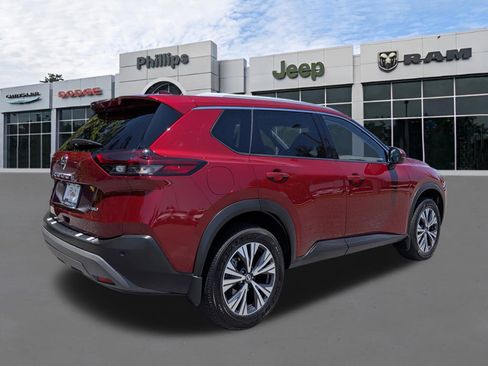Used 2021 Nissan Rogue SV w/ Premium Package AWD/4WD image 3