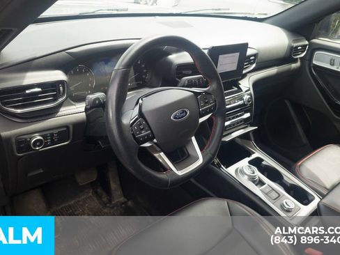 Used 2022 Ford Explorer ST-Line w/ Class IV Trailer Tow Package AWD/4WD image 6
