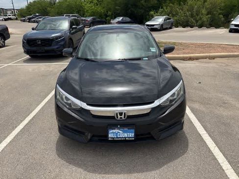 Used 2018 Honda Civic EX image 8