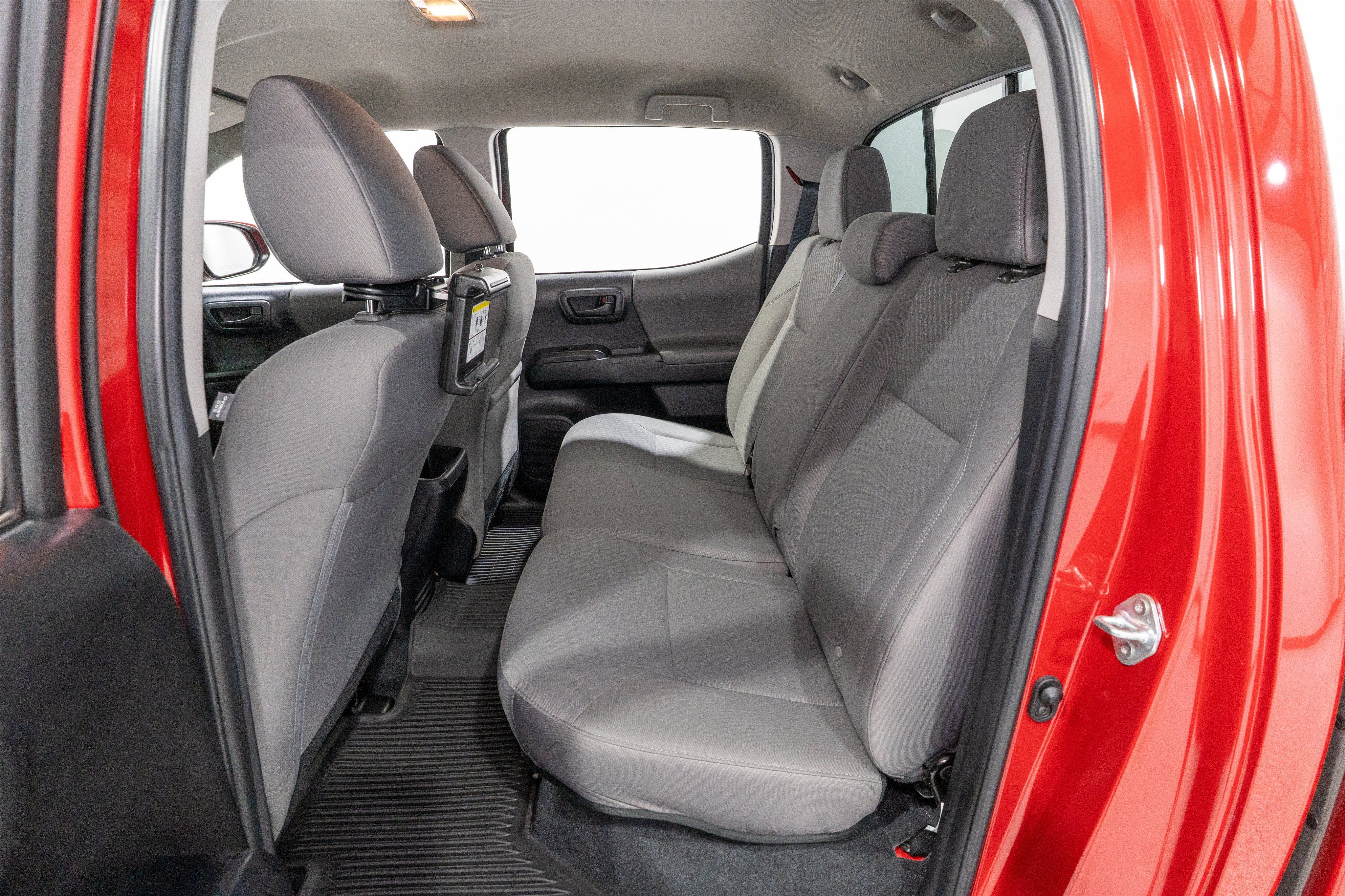 Used 2023 Toyota Tacoma SR AWD/4WD image 32