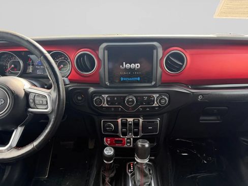Used 2020 Jeep Gladiator Rubicon AWD/4WD image 19
