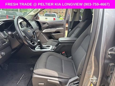 Used 2018 Chevrolet Colorado LT w/ LT Convenience Package RWD image 10