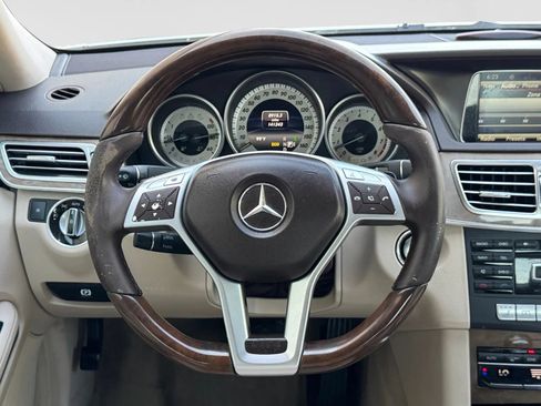 Used 2014 Mercedes-Benz E 350 Sedan image 25