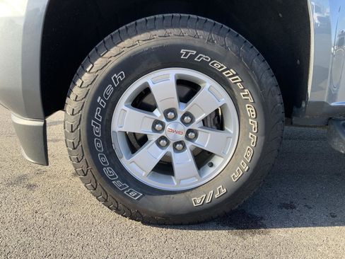 Used 2019 GMC Canyon 2WD Crew Cab w/ Convenience Package image 16