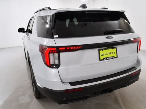 New 2026 Ford Explorer ST-Line w/ ST-Line Street Pack AWD/4WD image 14
