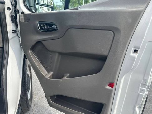 Used 2020 Ford Transit 250 Low Roof RWD image 12