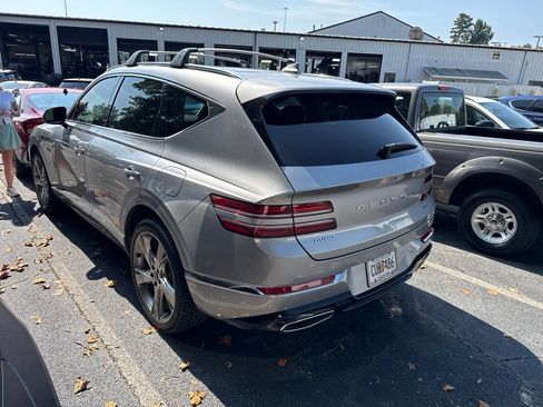 Used 2022 Genesis GV80 2.5T w/ Prestige Package 04 AWD/4WD image 2