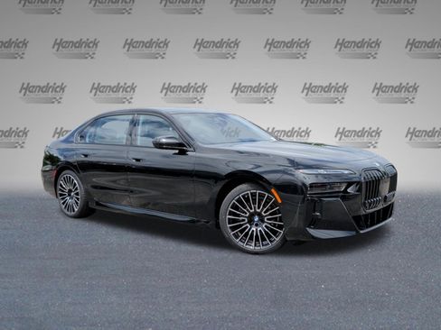 New 2026 BMW 760i xDrive w/ Executive Package AWD/4WD image 2