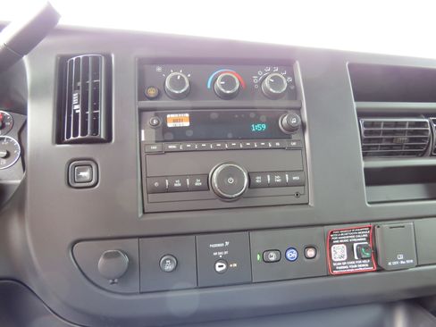 Used 2025 Chevrolet Express 2500 Work Van 3D Cargo Van w/ Driver Convenience Package image 25