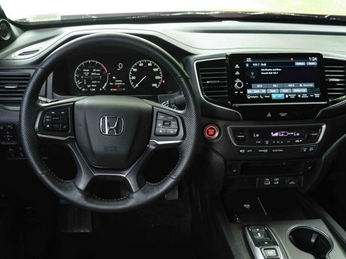 Used 2025 Honda Ridgeline TrailSport image 20