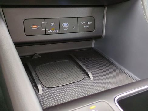 New 2025 Hyundai Sonata Limited image 23