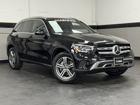 Certified 2022 Mercedes-Benz GLC 300 image 2
