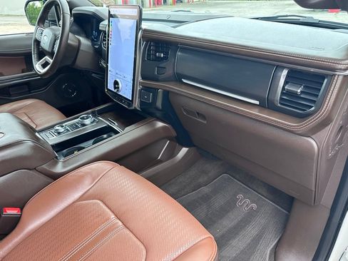 Used 2024 Ford Expedition King Ranch AWD/4WD image 35