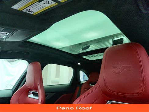 Used 2020 Jaguar F-PACE SVR image 12