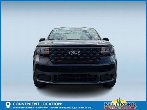 New 2025 Ford Maverick XLT w/ XLT Luxury Package FWD image 9