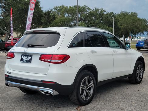 Used 2019 Mercedes-Benz GLC 300 image 4
