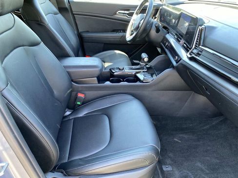 Used 2023 Kia Sportage EX FWD image 23