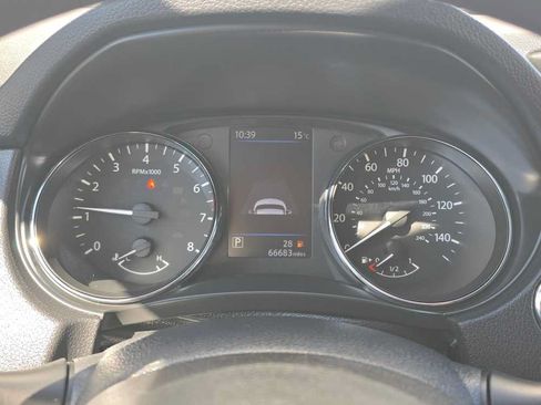 Used 2019 Nissan Rogue SV AWD/4WD image 20