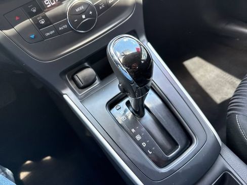 Used 2019 Nissan Sentra SV FWD image 28