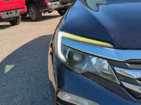 Used 2016 Honda Pilot EX image 10