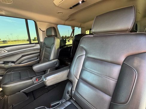 Used 2018 GMC Yukon XL Denali w/ Open Road Package image 30