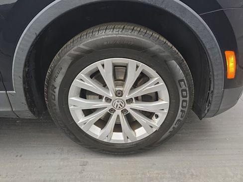 Used 2018 Volkswagen Tiguan SE image 13