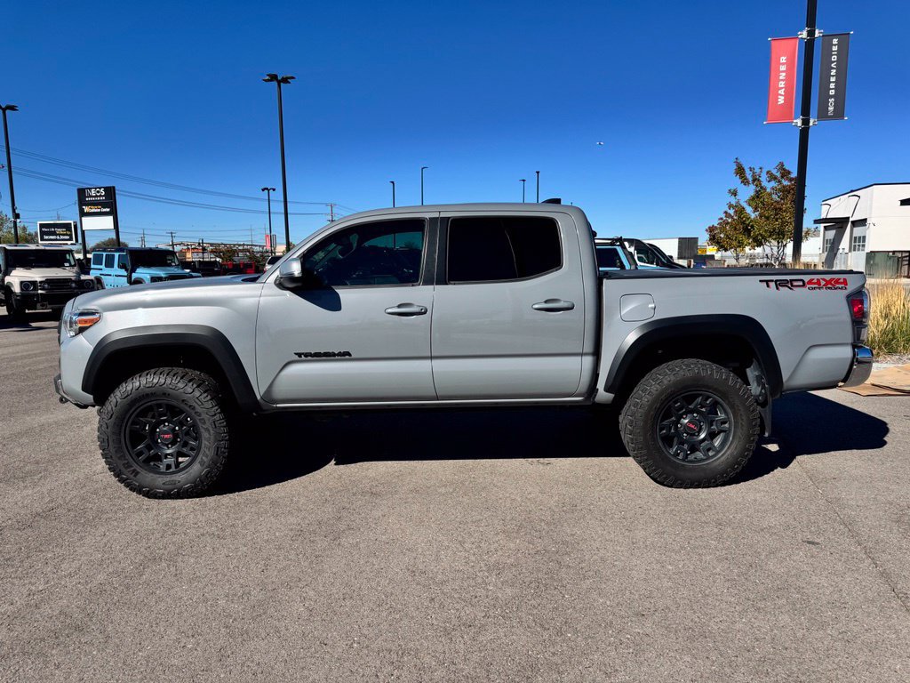 Used 2021 Toyota Tacoma TRD Off-Road AWD/4WD image 2