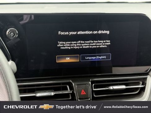 Used 2025 Chevrolet TrailBlazer LT AWD/4WD image 23