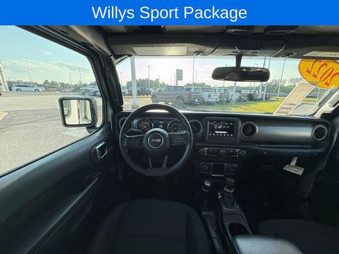 Used 2022 Jeep Gladiator Sport AWD/4WD image 39
