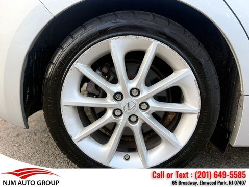 Used 2012 Lexus CT 200h Premium w/ Premium Audio Pkg FWD image 11